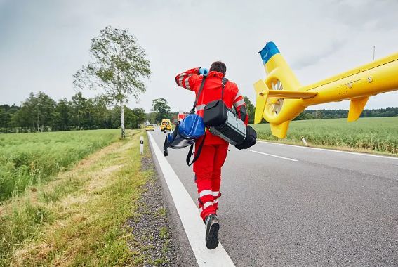 低空载人飞行爆火！低空经济快速开启商业化模式！(图1)